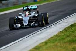 Lewis Hamilton, Mercedes AMG F1 W07 Hybrid