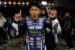 Winner #21 Yamaha Factory Racing Team: Katsuyuki Nakasuga