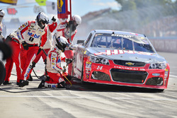 Tony Stewart, Stewart-Haas Racing, pit action