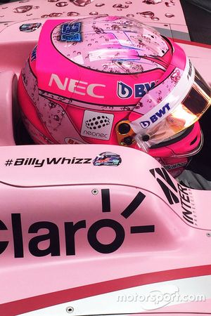 Esteban Ocon, Sahara Force India F1 VJM10 avec un sticker #BillyWhizz