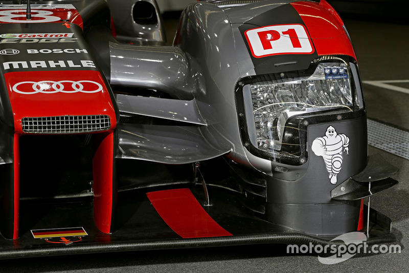 L'avant de la #8 Audi Sport Team Joest Audi R18