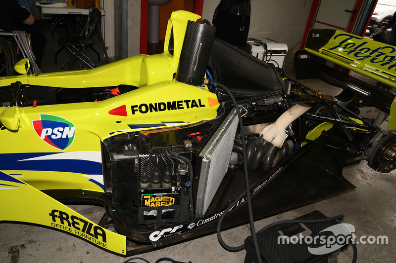 La Minardi M02 senza il cofano motore
