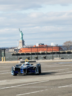 Victor Cruz sulla SPARK Renault SRT_01E