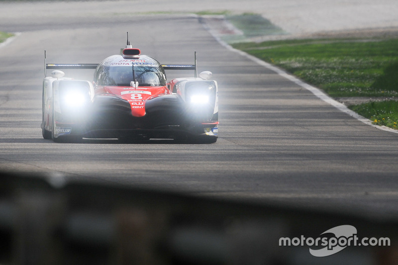 #8 Toyota Gazoo Racing, Toyota TS050 Hybrid: Anthony Davidson, Nicolas Lapierre, Kazuki Nakajima