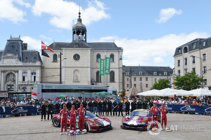 #71 AF Corse Ferrari 488 GTE: Davide Rigon, Sam Bird, Miguel Molina, #51 AF Corse Ferrari 488 GTE: James Calado, Alessandro Pier Guidi, Lucas di Grassi