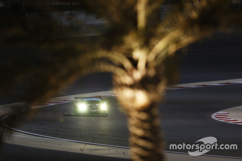 #77 Dempsey Proton Competition Porsche 911 RSR: Richard Lietz, Michael Christensen