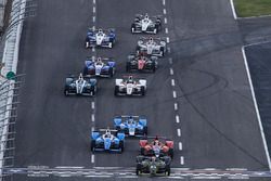 Charlie Kimball, Chip Ganassi Racing Honda leads at the start and takes the green flag