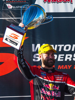 Podium: race winner Shane van Gisbergen, Triple Eight Race Engineering Holden