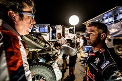 Sébastien Loeb, Peugeot Sport, mit Bruno Famin, Peugeot-Sportchef