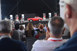 Ferrari storica all'asta di beneficenza per Save the Children