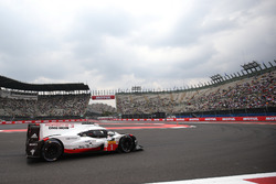 #1 Porsche Team Porsche 919 Hybrid: Neel Jani, Andre Lotterer, Nick Tandy