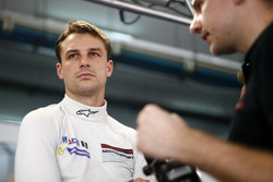 #911 Manthey Racing Porsche 911 GT3R: Earl Bamber