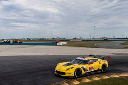 #3 Corvette Racing Chevrolet Corvette C7.R: Antonio Garcia, Jan Magnussen