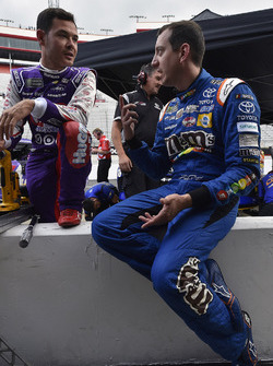 Kyle Larson, Chip Ganassi Racing Chevrolet, Kyle Busch, Joe Gibbs Racing Toyota