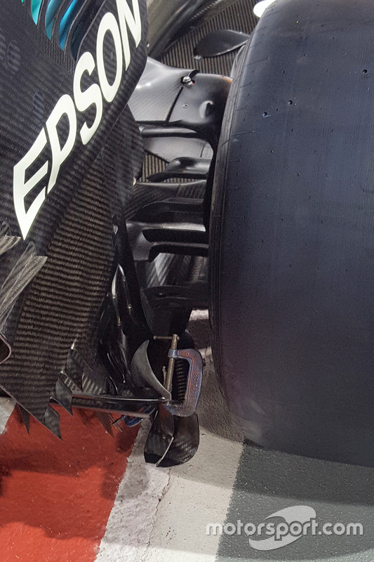 Детали задней части Mercedes F1 W08