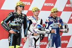 Le deuxième, Nicolo Bulega, Sky Racing Team VR46, le poleman John McPhee, British Talent Team, le troisième, Jorge Martin, Del Conca Gresini Racing Moto3