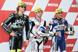 Le deuxième, Nicolo Bulega, Sky Racing Team VR46, le poleman John McPhee, British Talent Team, le troisième, Jorge Martin, Del Conca Gresini Racing Moto3