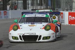 #54 CORE autosport Porsche 911 GT3R: Jon Bennett, Colin Braun