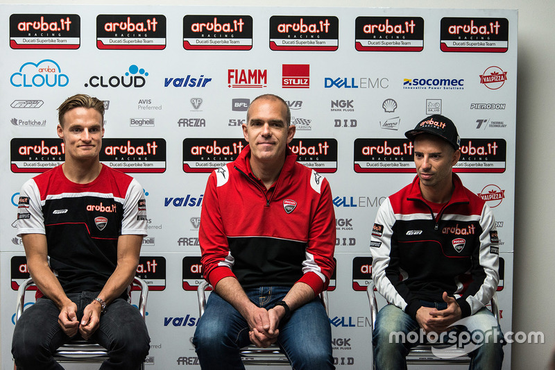 Marco Melandri, Ducati Team, Chaz Davies, Ducati Team, Ernesto Marinelli, directeur du projet Ducati Superbike