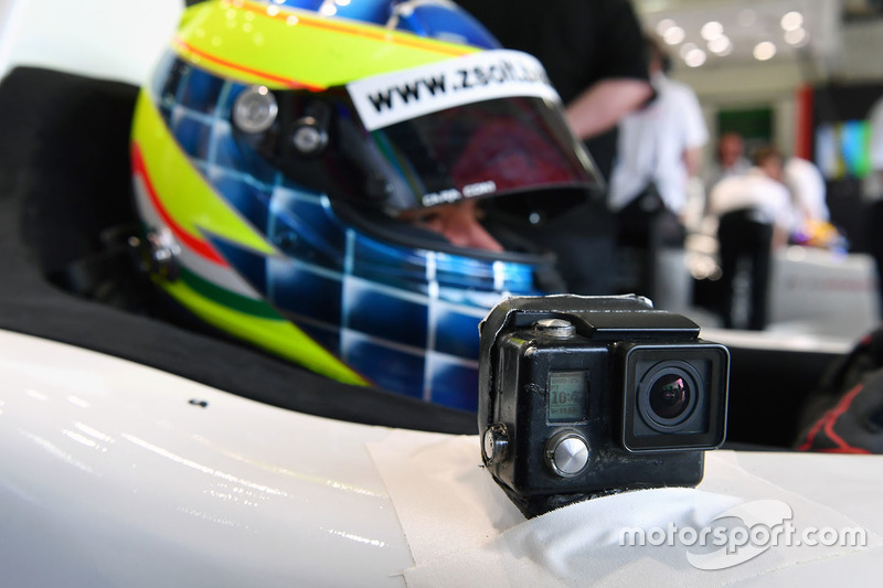 Zsolt Baumgartner, F1 Experiences 2-Seater driver