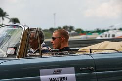 Valtteri Bottas, Mercedes AMG F1 on the drivers parade