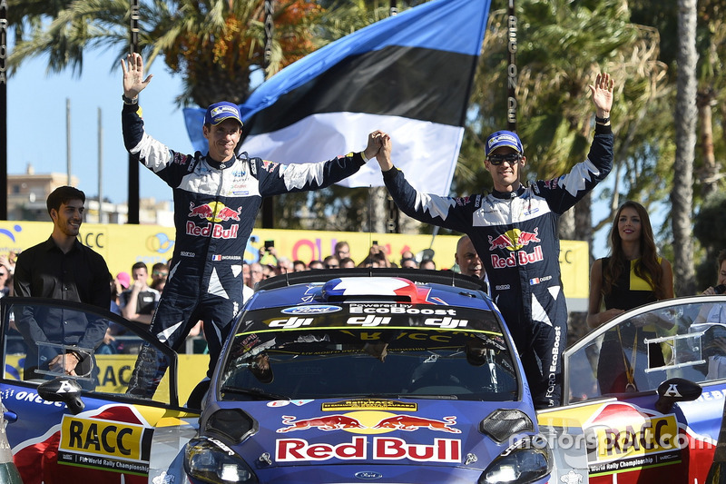 Podium: Sébastien Ogier, Julien Ingrassia, Ford Fiesta WRC, M-Sport