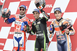 Johann Zarco, pole position Gran Premio Japón, junto a Danilo Petrucci y Marc Márquez, completando la primera fila