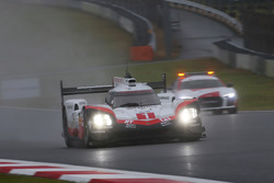 #1 Porsche Team Porsche 919 Hybrid: Neel Jani, Andre Lotterer, Nick Tandy