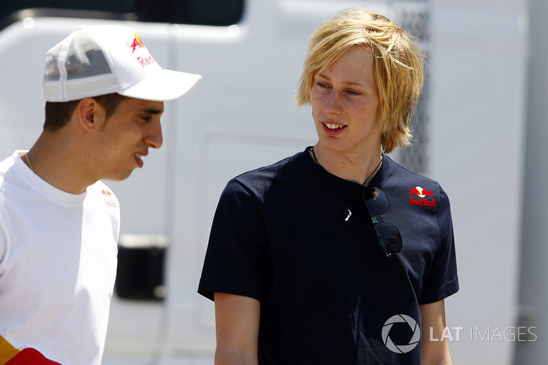 Buemi e Brendon Hartley, reserva da Red Bull em 2011