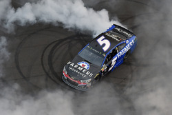 Race winner Kasey Kahne, Hendrick Motorsports Chevrolet