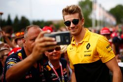 Nico Hulkenberg, Renault Sport F1 Team, poseert voor een foto