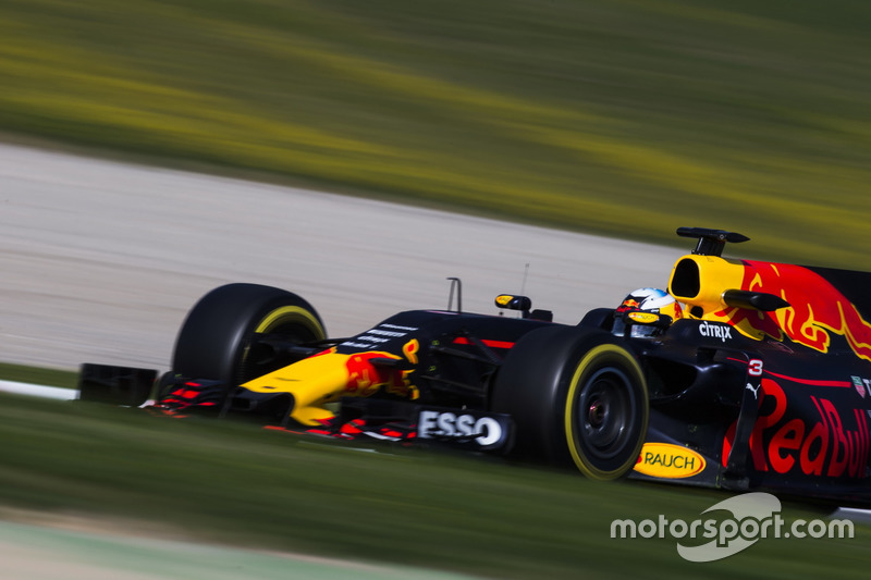 9º Daniel Ricciardo, Red Bull Racing RB13, 1m19.900s (ultrablandos)