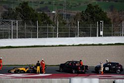 Jolyon Palmer, Renault Sport F1 Team RS17 detenido en el circuito