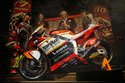 Giovanni Cuzari with Luca Marini, Lorenzo Baldassarri, Forward Racing