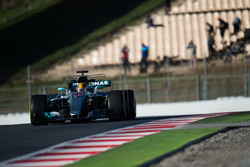 Lewis Hamilton, Mercedes AMG F1 W08 running sensor equipment