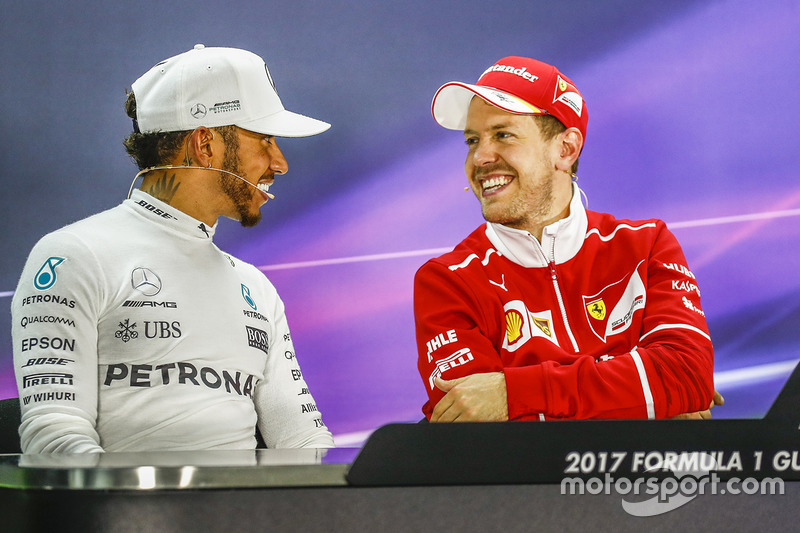 Ganador, Sebastian Vettel, Ferrari, segundo, Lewis Hamilton, Mercedes AMG F1
