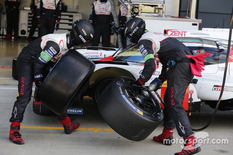 #7 Toyota Gazoo Racing Toyota TS050 Hybrid: Mike Conway, Kamui Kobayashi, Jose Maria Lopez