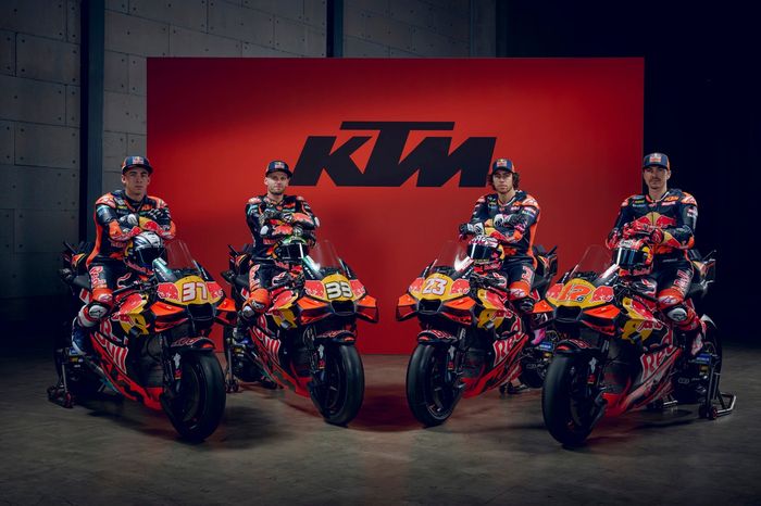 Pedro Acosta, Red Bull KTM Factory Racing, Brad Binder, Red Bull KTM Factory Racing, Enea Bastianini, Red Bull KTM Tech 3, Maverick Vinales, Red Bull KTM Tech 3

