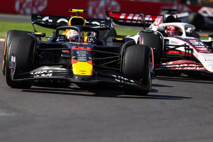 Esteban Ocon, Haas F1 Team, Yuki Tsunoda, Red Bull Racing