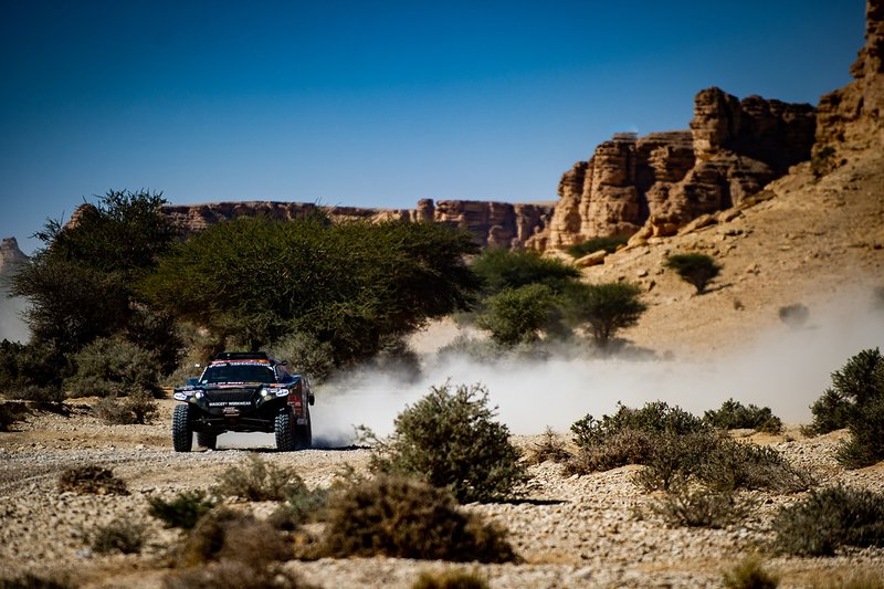 #347 Jefferies and Maxxis Dakar Team: Tim Coronel, Tom Coronel