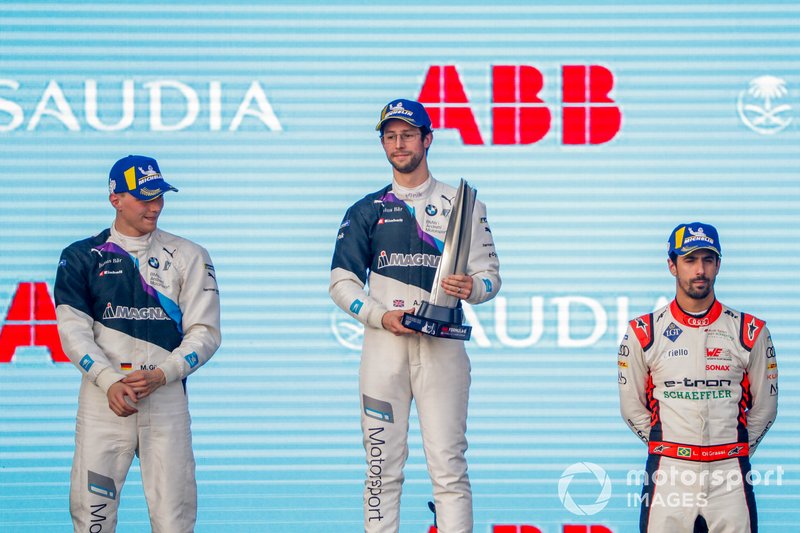 Race winner Alexander Sims, BMW I Andretti Motorsports celebrates on the podium with Maximilian Gunther, BMW I Andretti Motorsports, 2nd position, Lucas Di Grassi, Audi Sport ABT Schaeffler, 3rd position