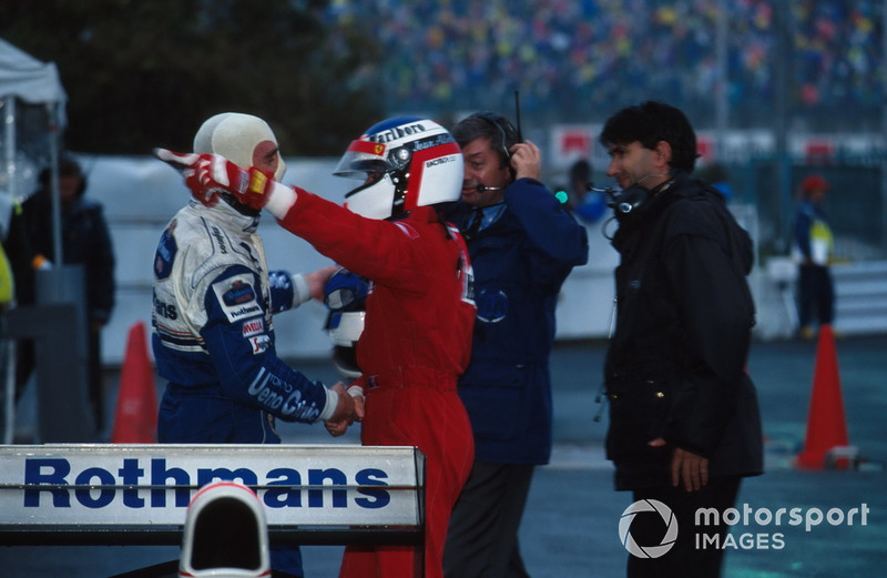 Nigel Mansell, Williams felicita a Jean Alesi, Ferrari