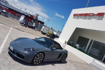 Hospitality Porsche, atmosfera