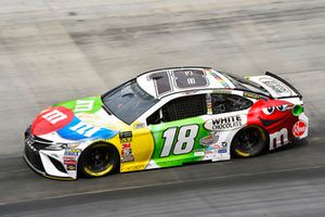 Kyle Busch, Joe Gibbs Racing, Toyota Camry M&M's White Chocolate