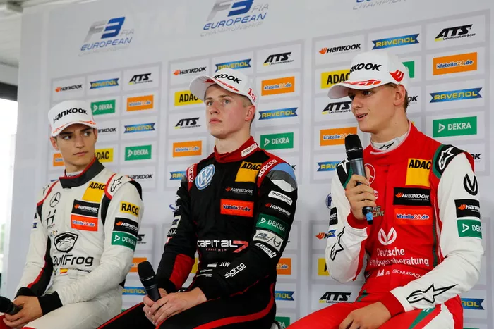 Conférence de presse, Alex Palou, Hitech Bullfrog GP Dallara F317 - Mercedes-Benz, Jüri Vips, Motopark Dallara F317 - Volkswagen, Mick Schumacher, PREMA Theodore Racing Dallara F317 - Mercedes-Benz