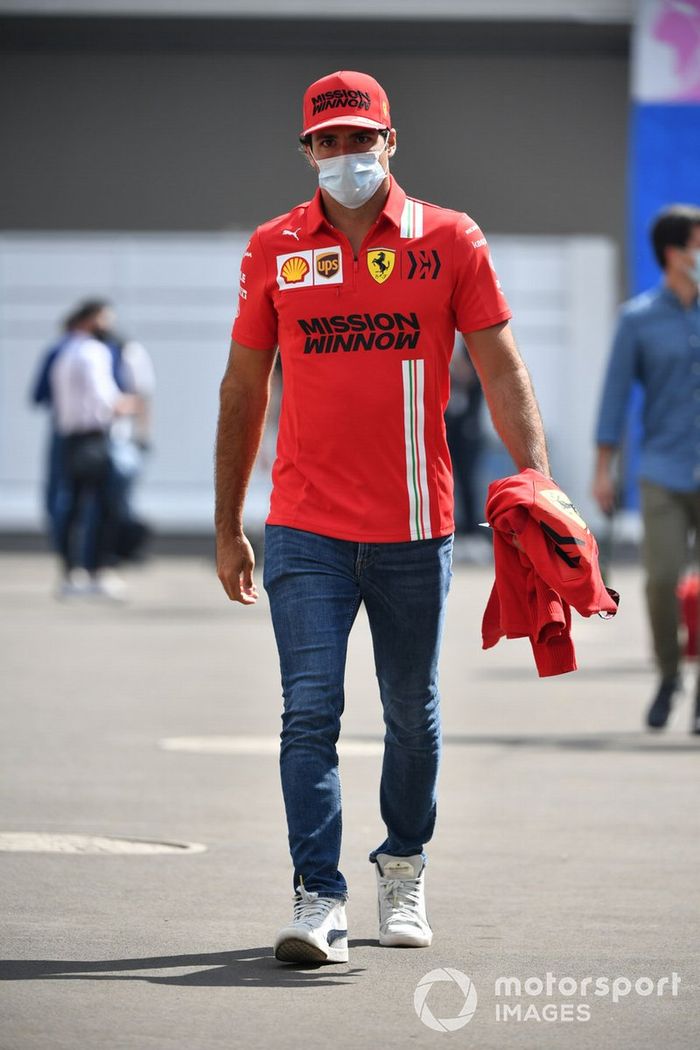 Carlos Sainz Jr., Ferrari