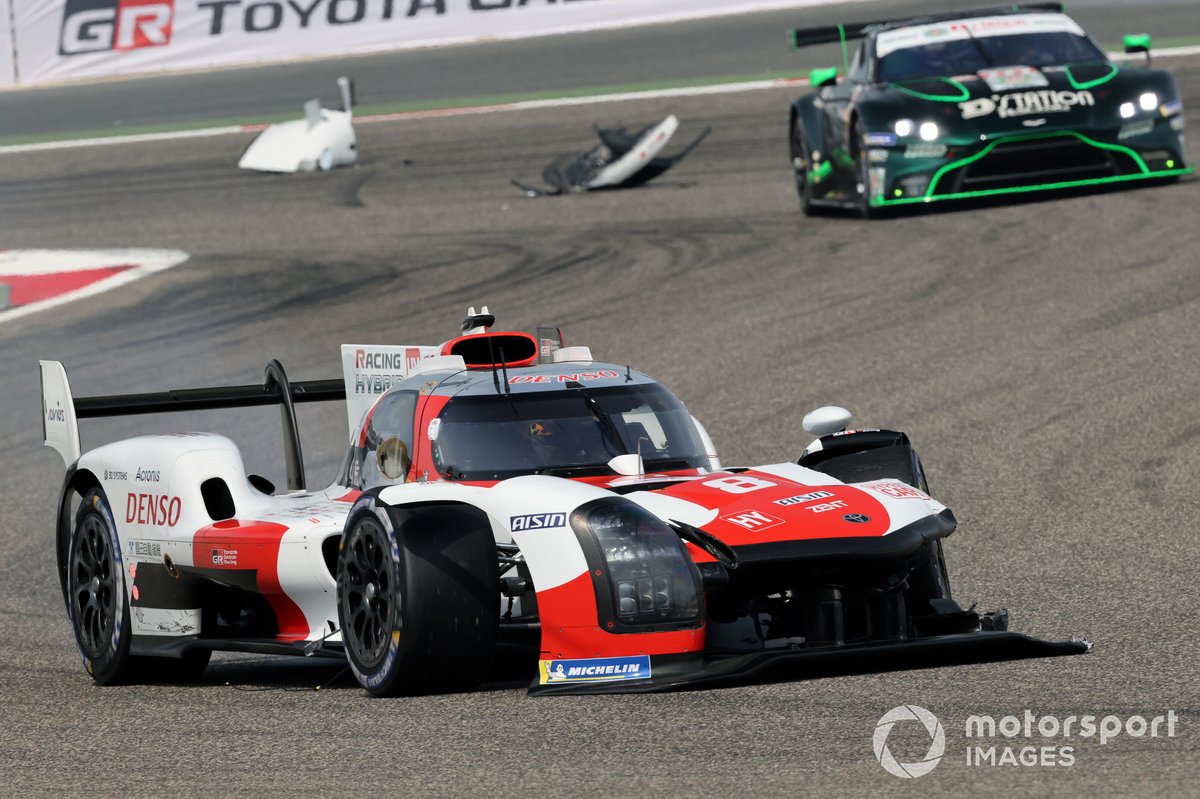 Авария Toyota GR010 - Hybrid №8 команды Toyota Gazoo Racing: Себастьен Буэми