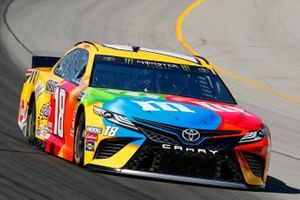 Kyle Busch, Joe Gibbs Racing, Toyota Camry M&M's Toyota Camry