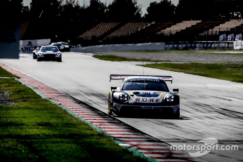 #98 ROWE Racing Porsche 911 GT3 R: Mathieu Jaminet, Romain Dumas, Sven Müller