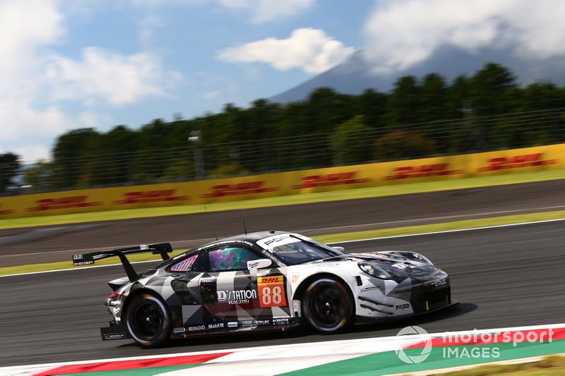#88 Proton Competition Porsche 911 RSR: Matteo Cairoli